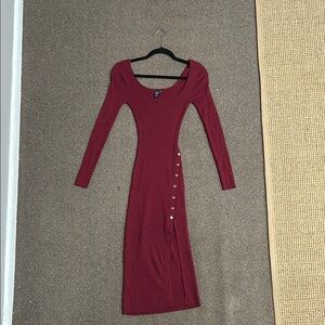 Elegant Burgundy Long Sleeve Dress